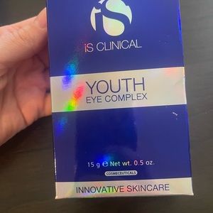 IS Clinical youth eye cream